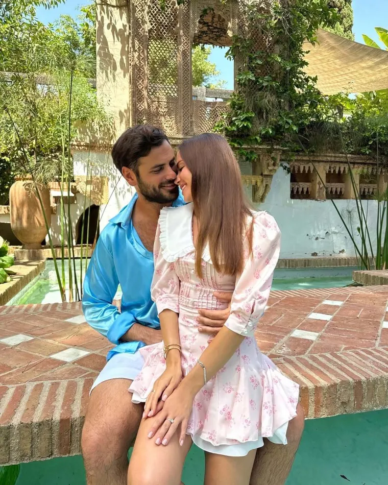 Ovo je navodna djevojka Stjepana Hausera: Lijepa Ukrajinka redovito dijeli njihove intimne trenutke