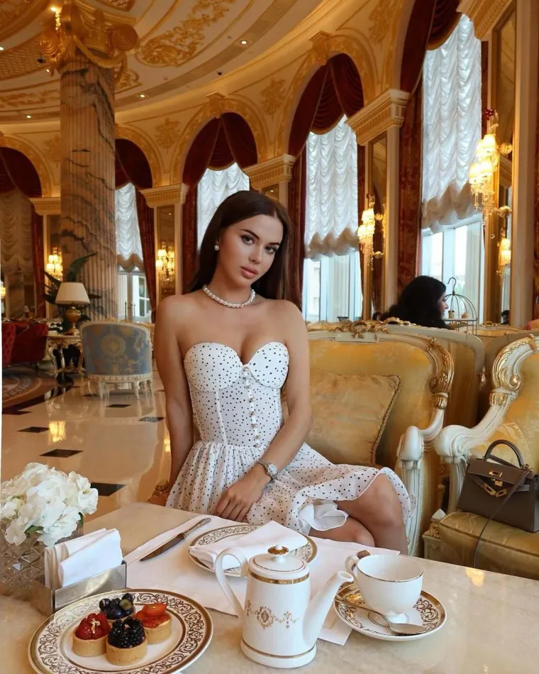 Ovo je navodna djevojka Stjepana Hausera: Lijepa Ukrajinka redovito dijeli njihove intimne trenutke