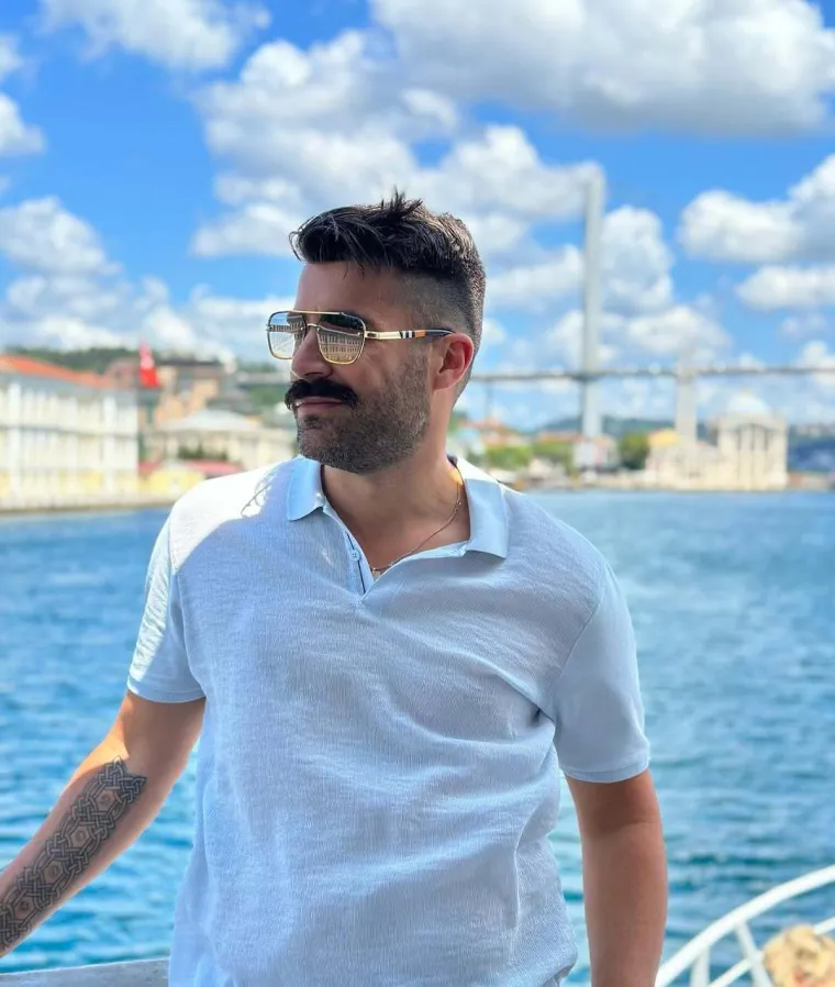 Crn, nabildan, markantan: Nakon jednog spota bosanski Bali Beg zaludio je djevojke diljem Balkana