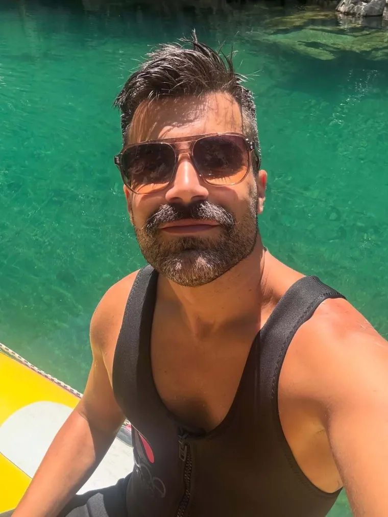 Crn, nabildan, markantan: Nakon jednog spota bosanski Bali Beg zaludio je djevojke diljem Balkana