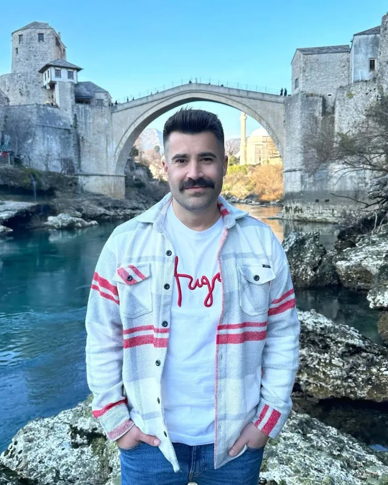 Crn, nabildan, markantan: Nakon jednog spota bosanski Bali Beg zaludio je djevojke diljem Balkana