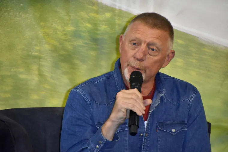 Kako je legendarni tenisač sve izgubio, a sada čeka peto dijete s 23 godine mlađom!