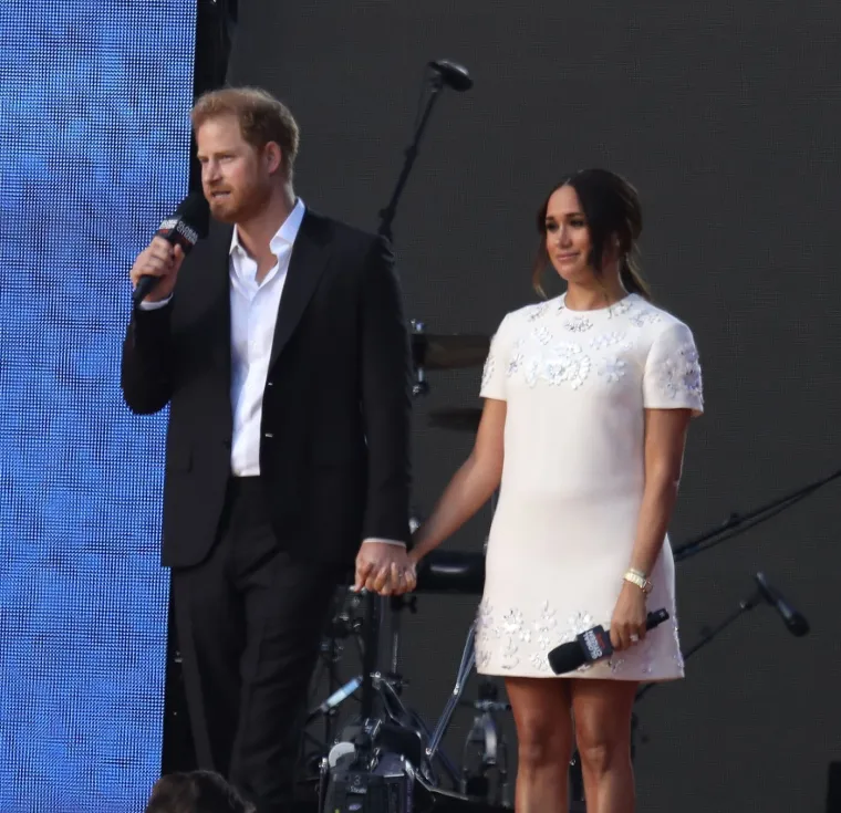 Od buntovnog dječaka do crne ovce kraljevske obitelji: Skandali princa Harryja podijelili su javnost