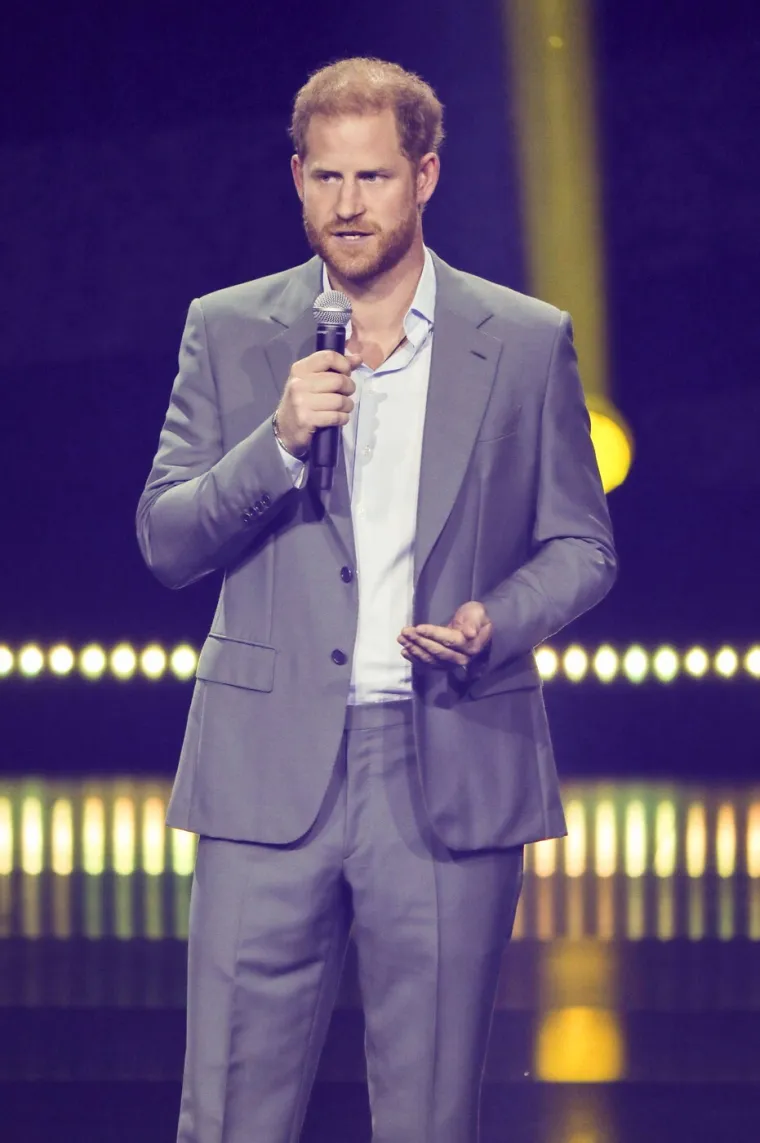 Od buntovnog dječaka do crne ovce kraljevske obitelji: Skandali princa Harryja podijelili su javnost