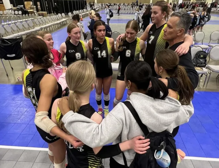 Divovska 16-godišnja odbojkašica postala zvijezda: Svi žele vidjeti fenomen kojeg je nemoguće pobijediti