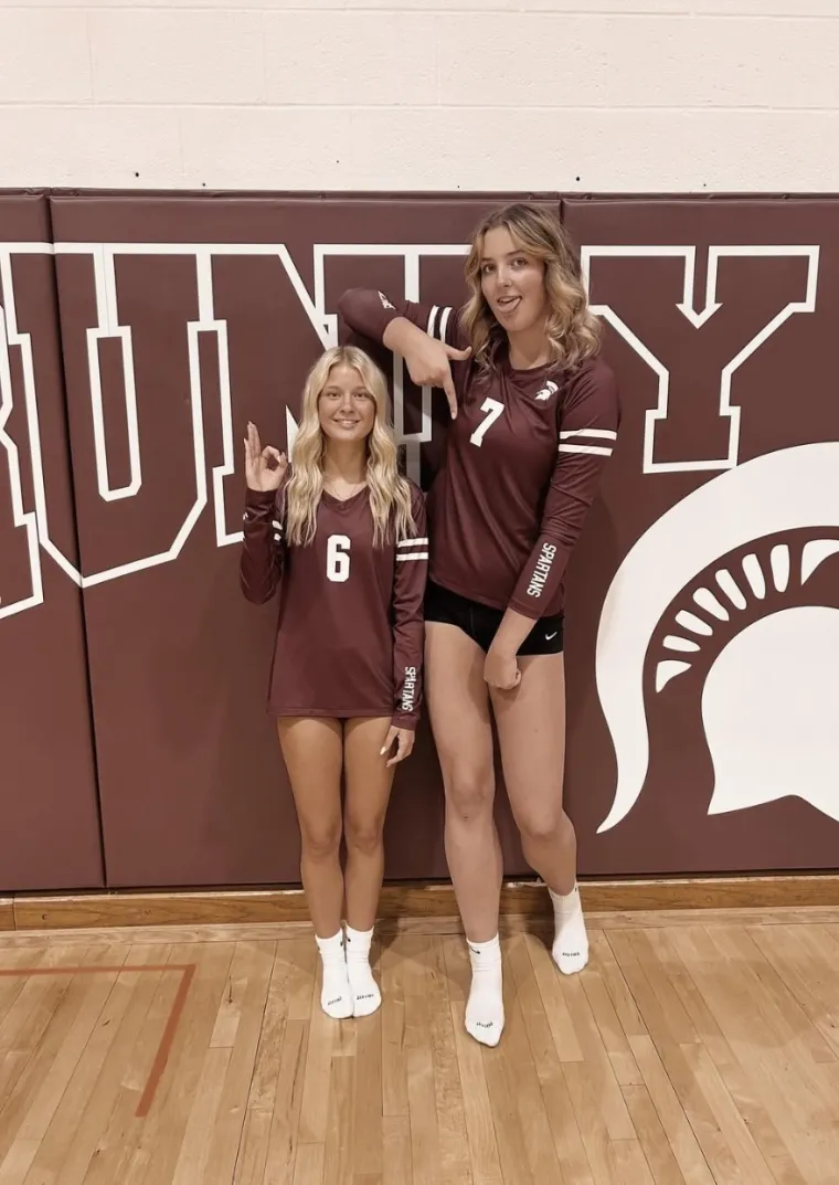 Divovska 16-godi&scaron;nja odbojka&scaron;ica postala zvijezda: Svi žele vidjeti fenomen kojeg je nemoguće pobijediti