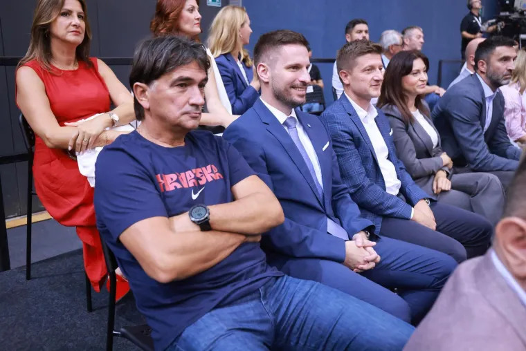 U nogometnu atmosferu na tribinama Davis Cupa u Osijeku ugurao se i Zlatko Dalić