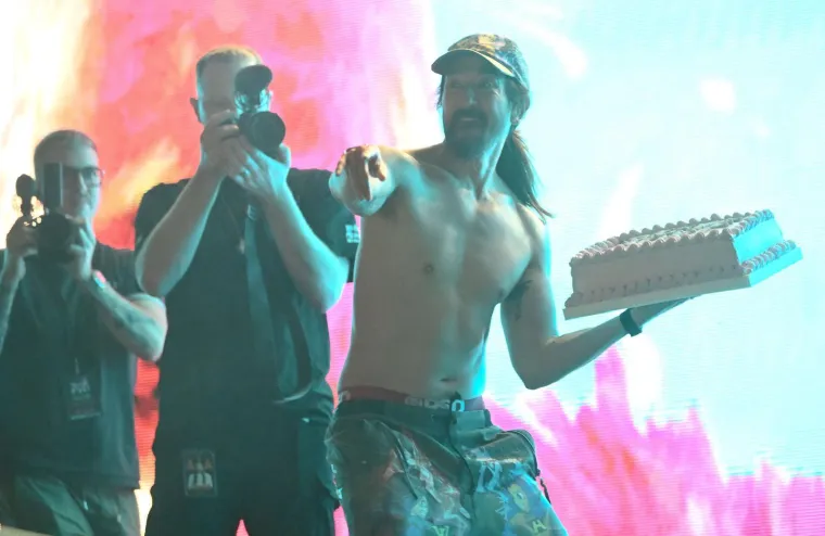 Zagrebački Velesajam u ekstazi: Šlag, torte i grudnjaci koji pucaju! Ludilo krenulo s DJ Steve Aokijem