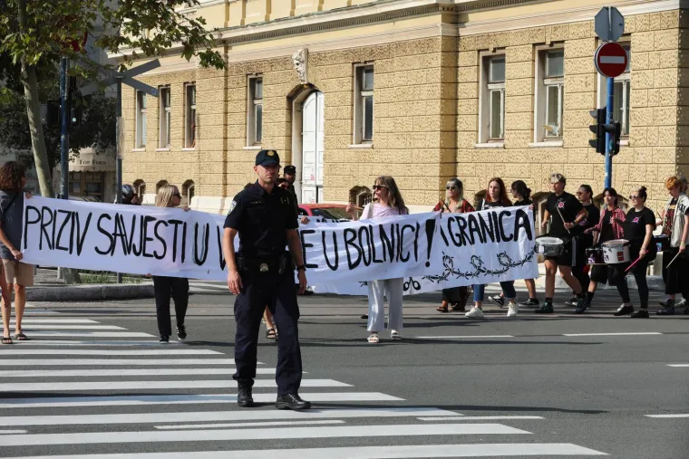 Dvije Hrvatske, dva hoda i poruke: 'Lijepa, pametna, slobodna'; 'Mi smo većina, to je jasno!'