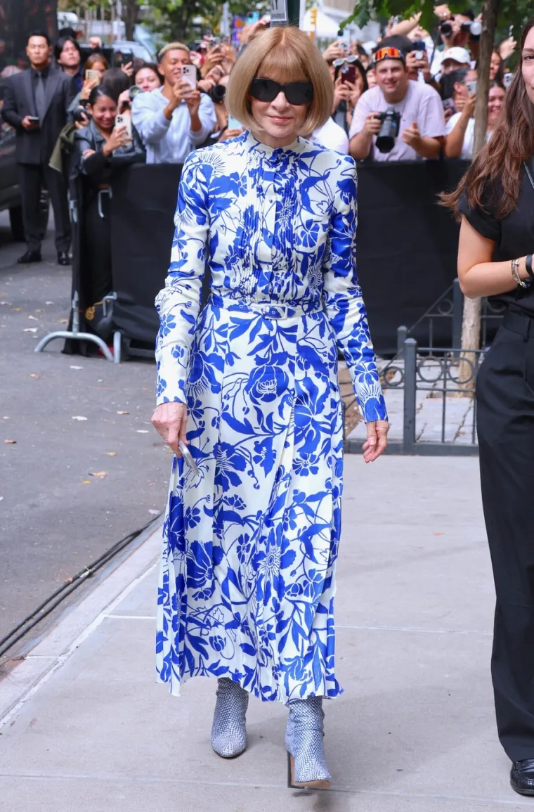 Tjedan mode u New Yorku: Prozirna haljina Dakote Johnson podigla pra&scaron;inu, a evo &scaron;to su odjenuli ostali