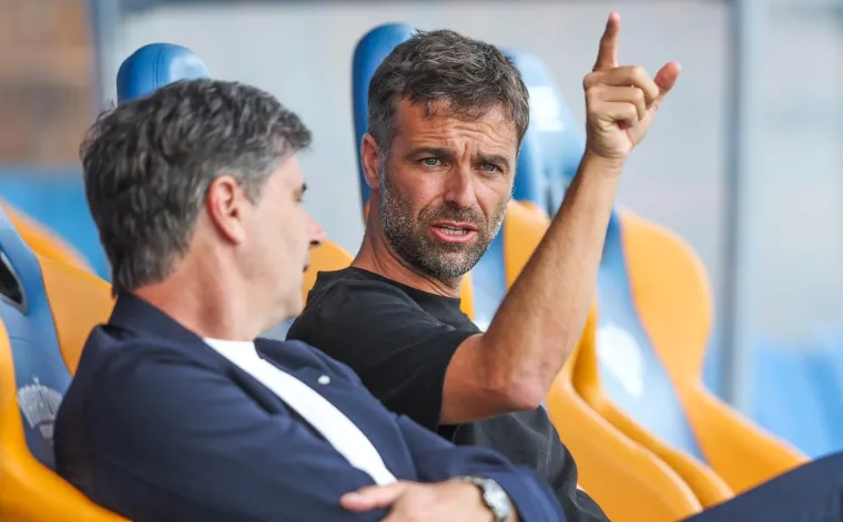 Nepoznata brineta plijenila pažnju na utakmici Varaždina i Hajduka dok je silazila niz tribinu