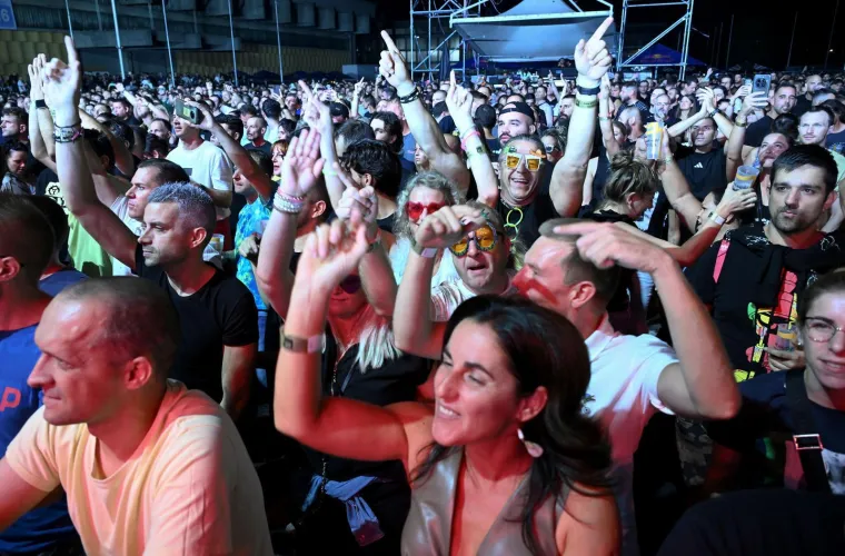 Indira i Scooter na Velesajmu, Prljavci na &Scaron;alati: Sinoć je Zagreb gorio! Pogledajte prizore