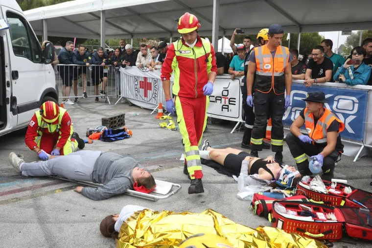 Piljenje, krv i vrisak... Ne, nije horor film nego čista akcija na World Rescue Challengeu