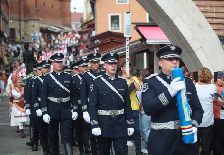 Tisuće vjernika u Bistrici: Nadbiskup Kutleša podsjetio kako je Marija postala 'Kraljica Hrvata'