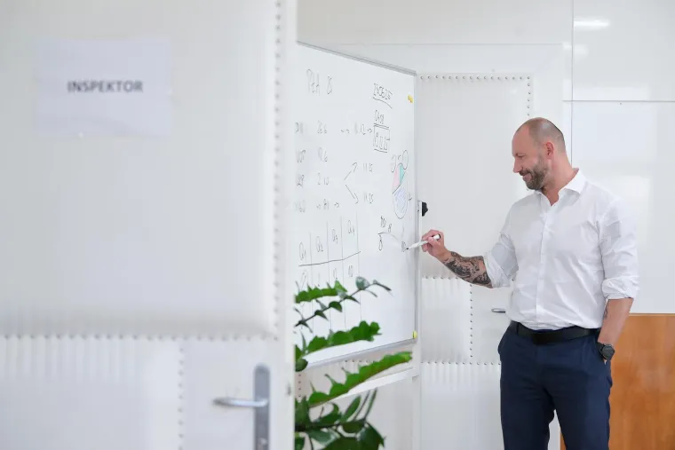 Možda ćete ba&scaron; sada poželjeti u teretanu: Pogledajte mi&scaron;iće ministra Habijana