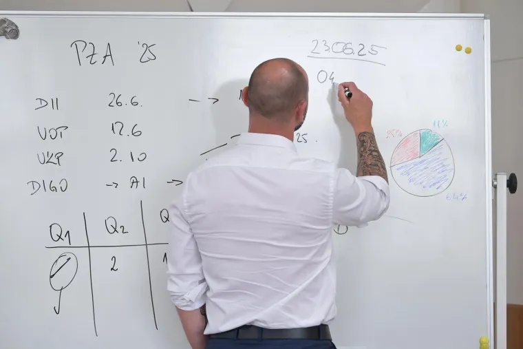 Možda ćete ba&scaron; sada poželjeti u teretanu: Pogledajte mi&scaron;iće ministra Habijana