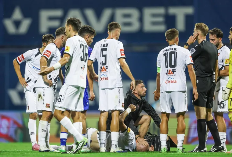 Kovačević se znojio na klupi i hvatao za glavu, a u loži smrknuta lica