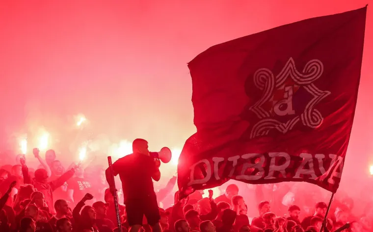 Kovačević se znojio na klupi i hvatao za glavu, a u loži smrknuta lica