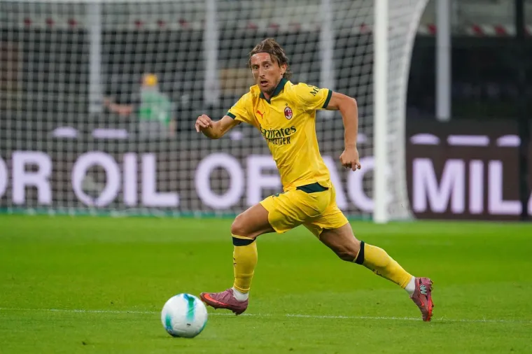 Nogometni svijet klanja se Modriću: 'Sveti Luka je spektakl od igrača. Veliki šampion'