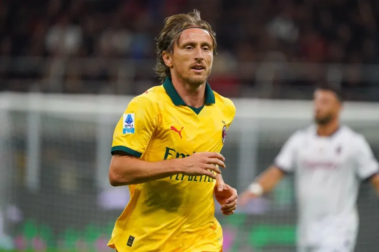 Nogometni svijet klanja se Modriću: 'Sveti Luka je spektakl od igrača. Veliki &scaron;ampion'