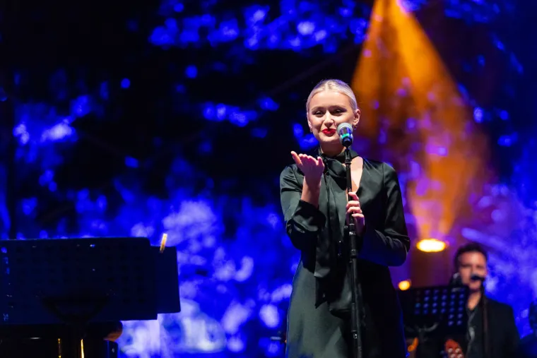 Zvijezde odale počast obitelji Dedić: Više od 60 glazbenika slavilo Gabi, Matiju i Arsena Dedića