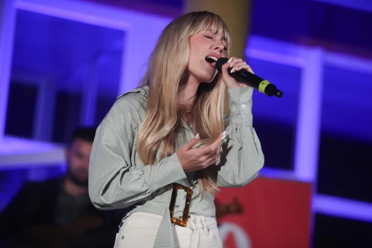 Okrenula se duhovnoj glazbi: Albina zapjevala u čast djevojčici koja je stradala u zagrebačkom potresu