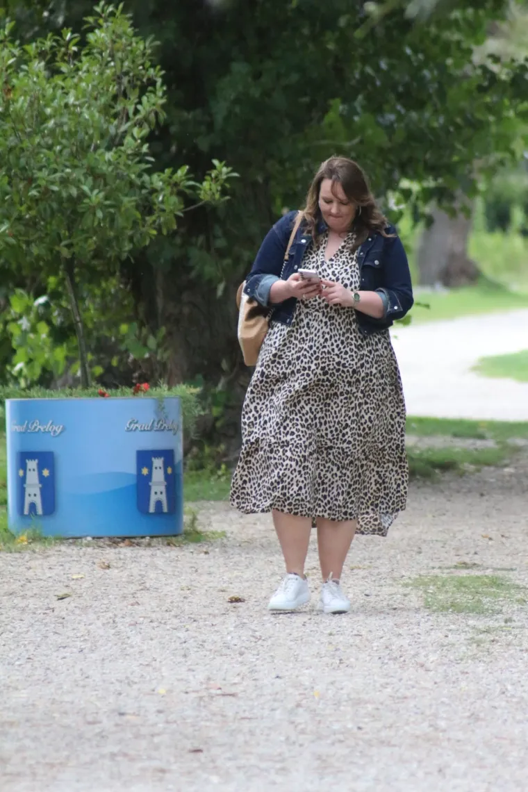 Dress code u Međimurju su uske traperice i kožne jakne: Zgodne cure pro&scaron;etale uz Dravu