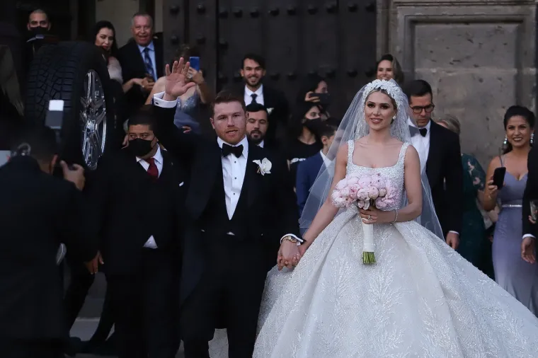 Tje&scaron;ila ga nakon bolnog poraza! Zanosna Meksikanka zasjenila sve u Las Vegasu: 'Izgleda nevjerojatno'