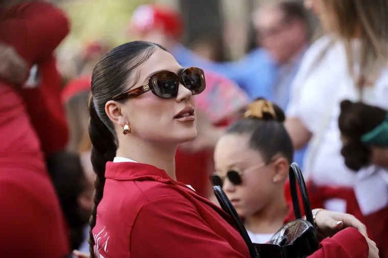 Tje&scaron;ila ga nakon bolnog poraza! Zanosna Meksikanka zasjenila sve u Las Vegasu: 'Izgleda nevjerojatno'