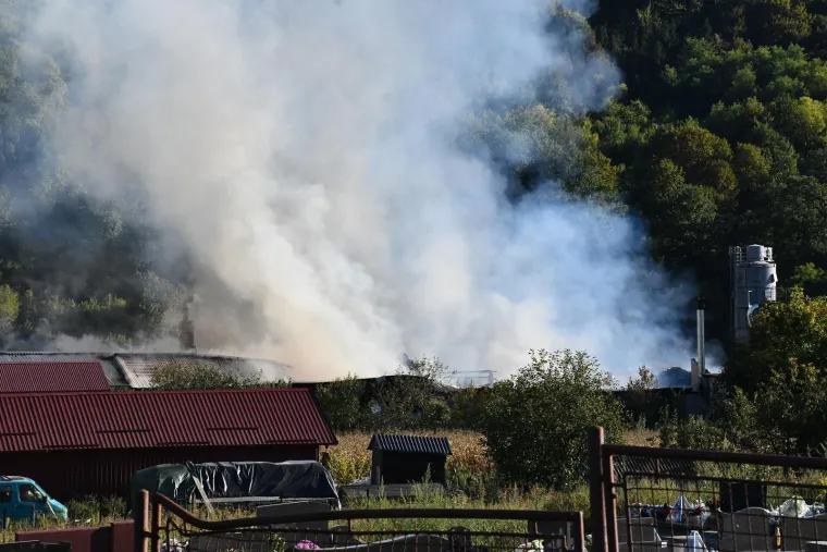 Lokalizirana golema buktinja u tvornici kraj Pleternice! &Scaron;teta je ogromna, vatra progutala strojeve