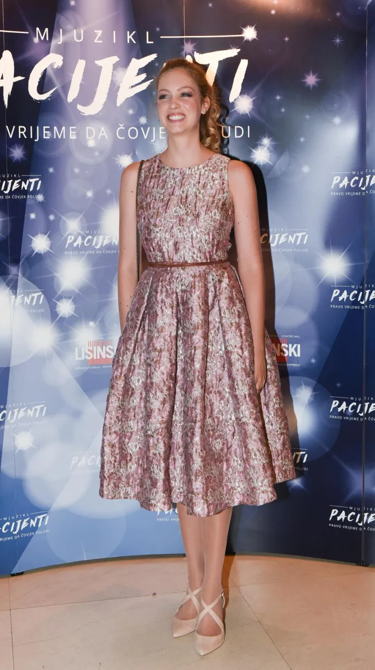 Gdje god se pojavi, svi gledaju samo u nju: Ovo su najbolja izdanja Hane Huljić