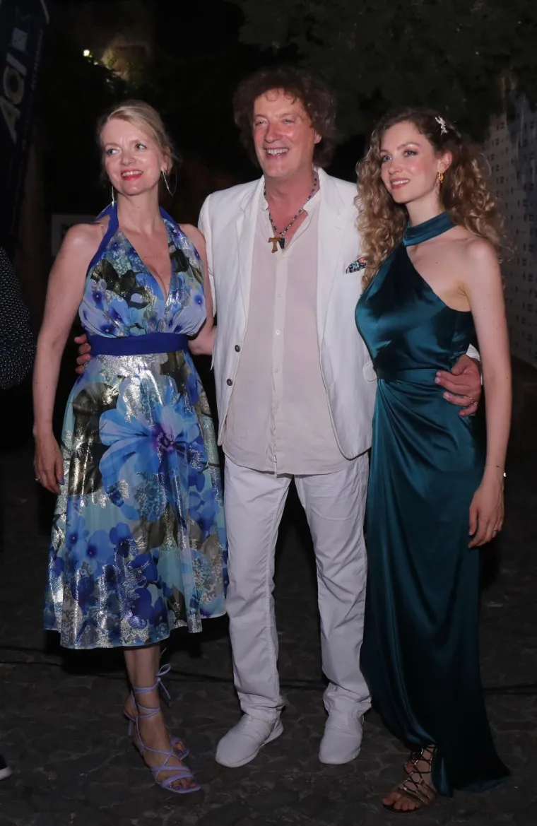 Gdje god se pojavi, svi gledaju samo u nju: Ovo su najbolja izdanja Hane Huljić