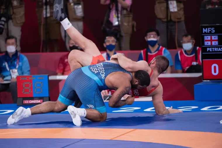 U&scaron;ao u kavez i demolirao suparnika! Svijet drhti pred naletom neviđene sile: 'On je već sad problem'