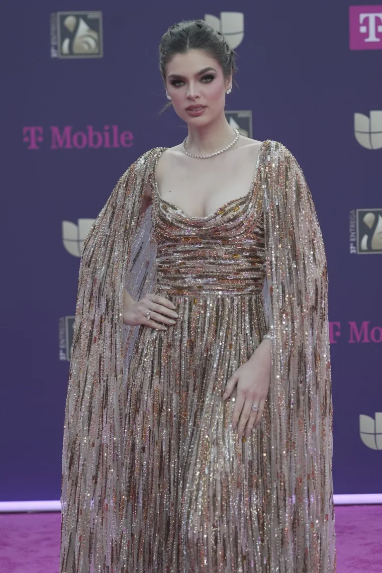 Osvojila titulu Miss pa se zaljubila u 30 godina starijeg i 15 centimetara nižeg bivšeg muža J.Lo