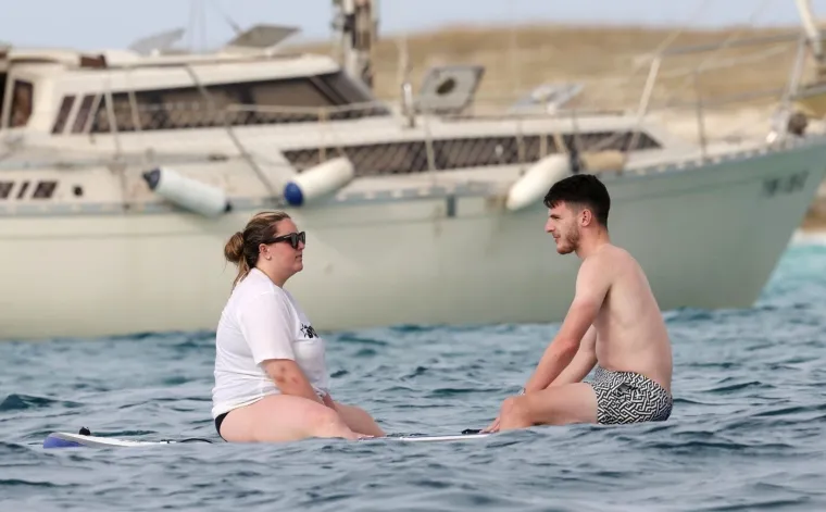 Ljubav nogometne zvijezde na nezapamćenom udaru: 'Bogat je i zgodan, može on i bolje'