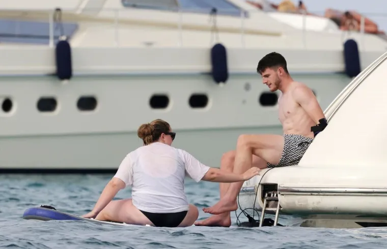 Ljubav nogometne zvijezde na nezapamćenom udaru: 'Bogat je i zgodan, može on i bolje'