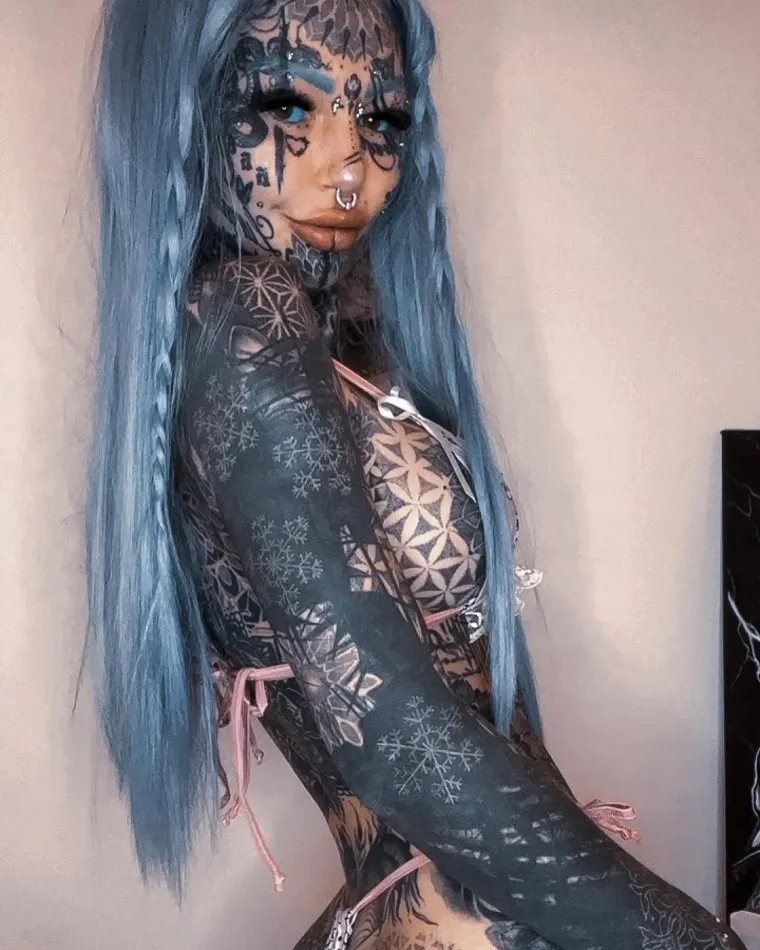 Tetovirala čak i bjeloočnice pa ostala bez vida: Ovako je Amber izgledala prije bizarnih zahvata