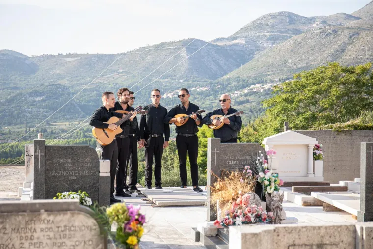 Dvije godine bez Mile Hrnića: Iza sebe ostavio ženu, a smrt sina ga je shrvala