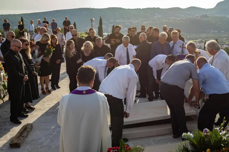 Dvije godine bez Mile Hrnića: Iza sebe ostavio ženu, a smrt sina ga je shrvala