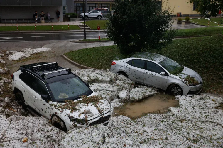 Nevrijeme potopilo Novo Mesto: Formira se nova superćelija koja ide prema susjedima
