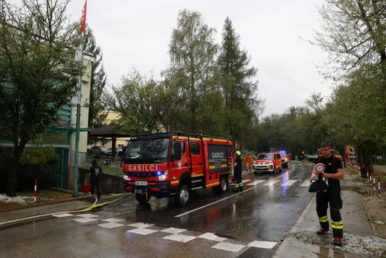 Nevrijeme potopilo Novo Mesto: Formira se nova superćelija koja ide prema susjedima