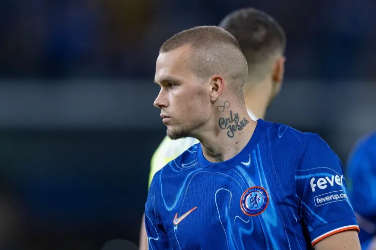 Suspendirani nogometaš uspješan izvan terena? Pojavile se glasine o njemu i zanosnoj glumici