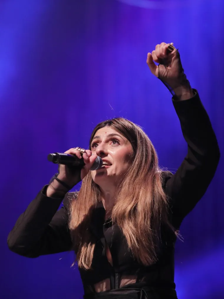 Od fado glazbe do romanse s 15 godina mlađim umjetnikom: Ovako se mijenjala Jelena Radan