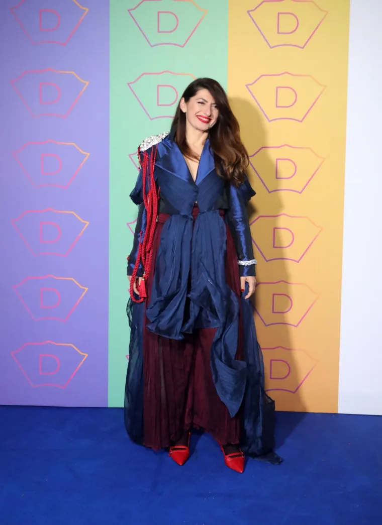 Od fado glazbe do romanse s 15 godina mlađim umjetnikom: Ovako se mijenjala Jelena Radan