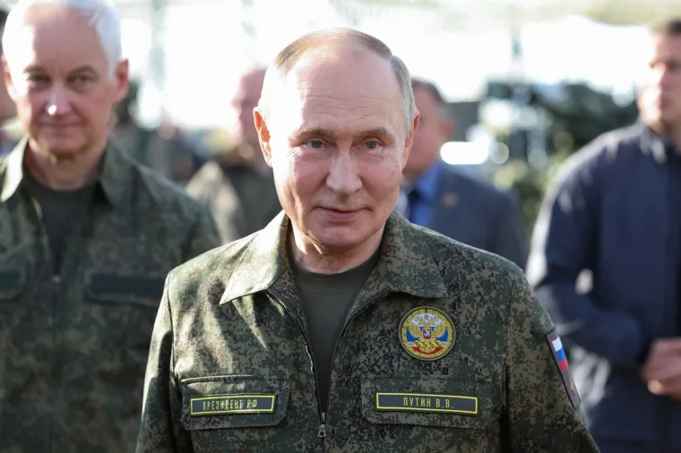 Putin nadgledao vojne vježbe: Ispalili krstareće projektile, a spominje se i zloglasni Ore&scaron;nik