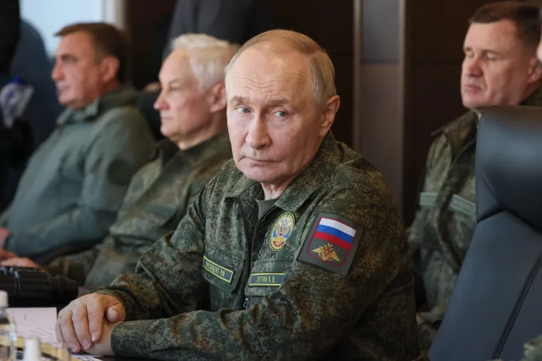 Putin nadgledao vojne vježbe: Ispalili krstareće projektile, a spominje se i zloglasni Ore&scaron;nik