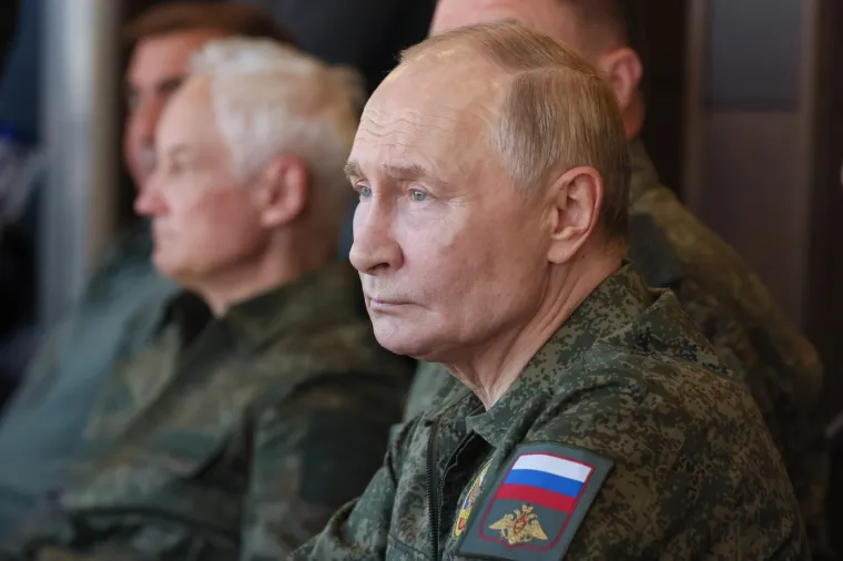 Putin nadgledao vojne vježbe: Ispalili krstareće projektile, a spominje se i zloglasni Ore&scaron;nik