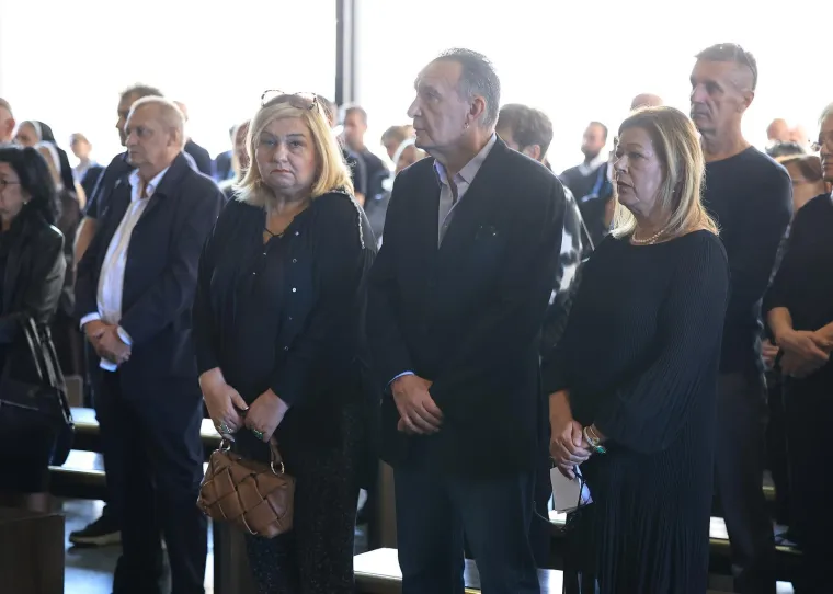 Suze, tuga i bol: Kolege i obitelj oprostili su se od Roberta Valdeca