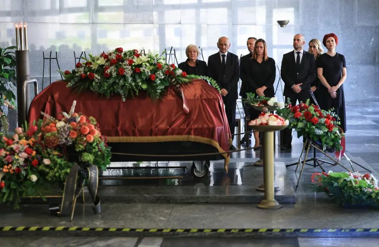 Suze, tuga i bol: Kolege i obitelj oprostili su se od Roberta Valdeca