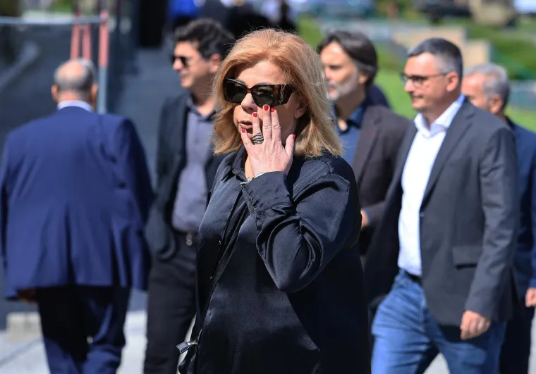 Suze, tuga i bol: Kolege i obitelj oprostili su se od Roberta Valdeca